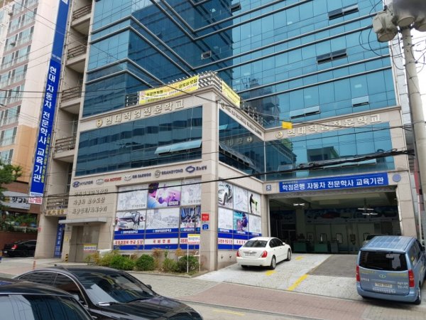 1층 전경